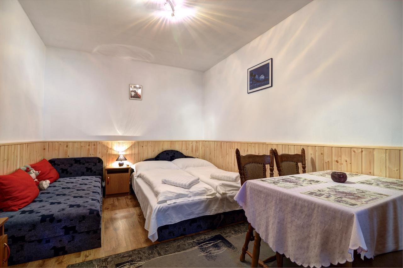 Oazis Apartman Егер Екстериор снимка